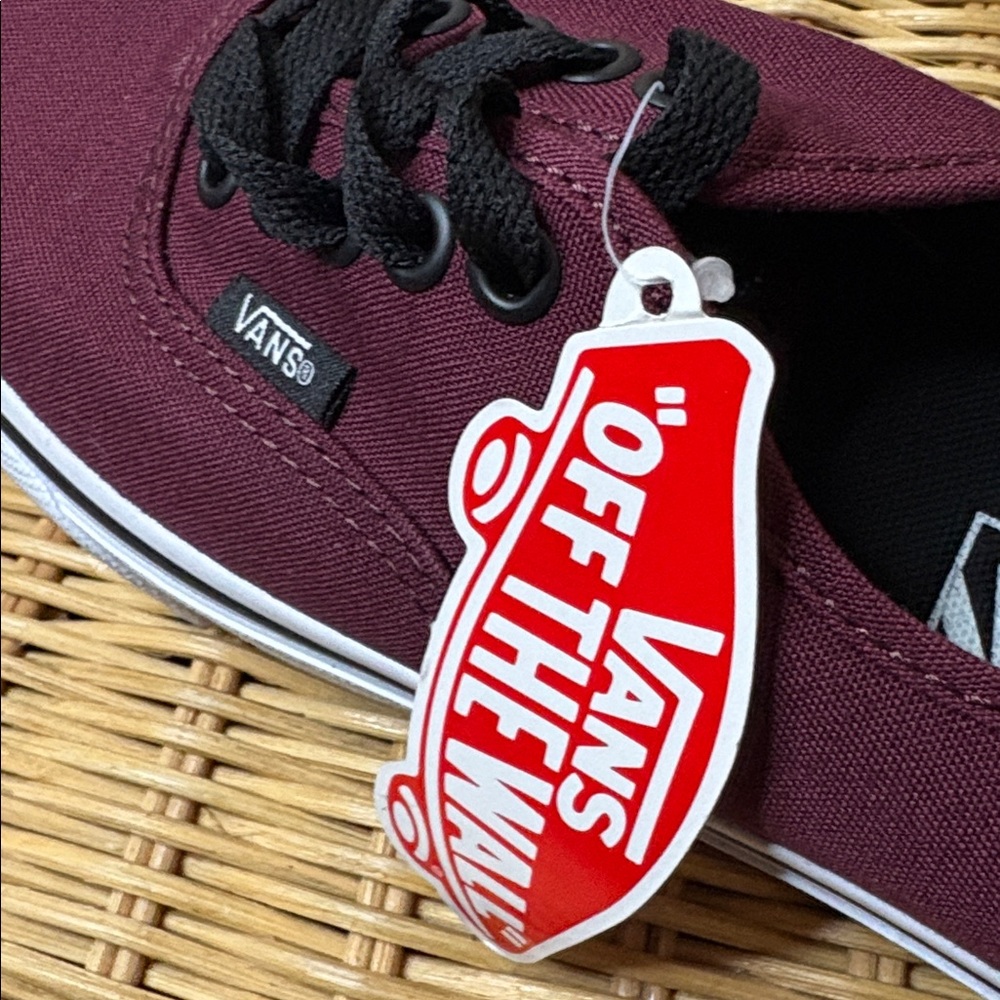 Vans Women’s Size 8 Burgundy Off The Wall Sneakers NMT - Picture 4 of 8